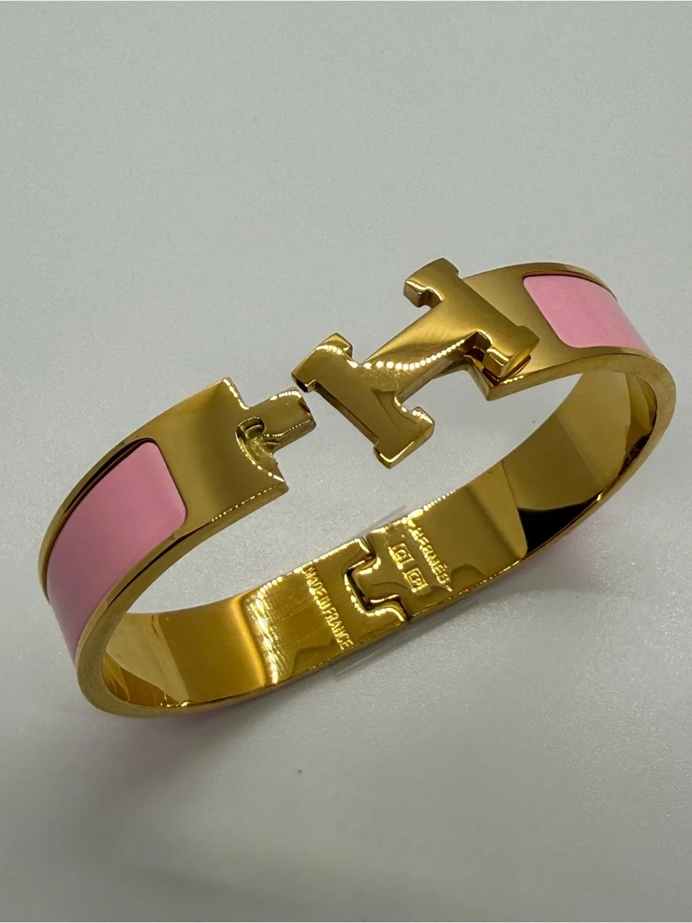 HERMÊS Clic H Bracelet - Picture 5 of 12